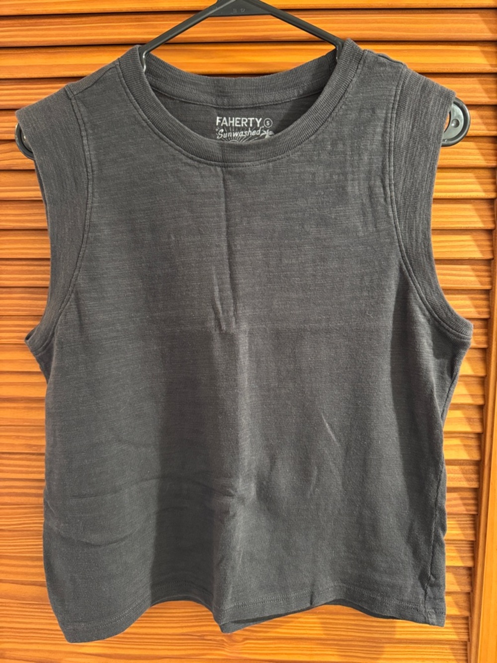 FAHERTY Sunwashed Sleeveless Tank - Charcoal Gray